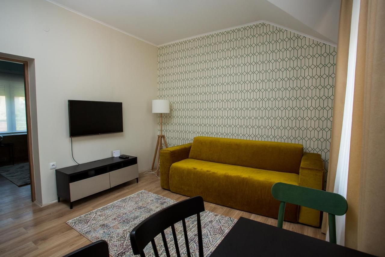 Apartman Zeka Paragvajac Apartamento Subotica Exterior foto